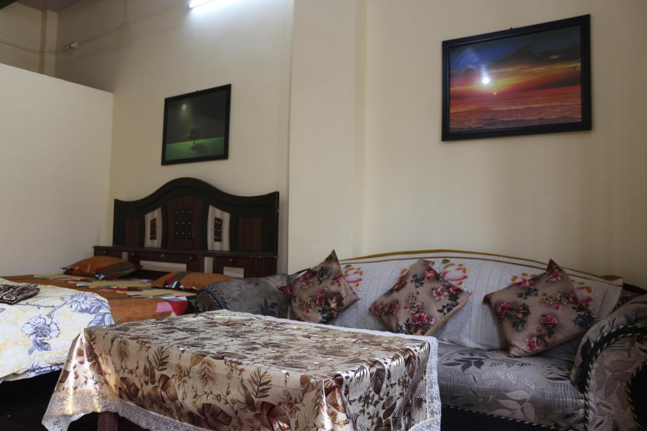 Mother Hostel Varanasi Eksteriør bilde