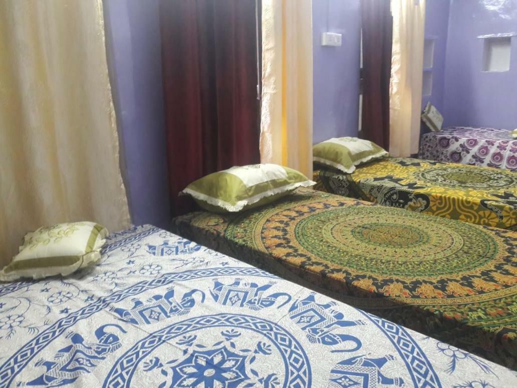 Mother Hostel Varanasi Eksteriør bilde