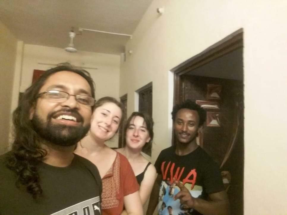 Mother Hostel Varanasi Eksteriør bilde
